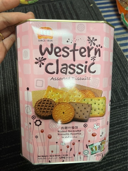 Bánh Quy Hỗn Hợp LEE Western Classic 520g